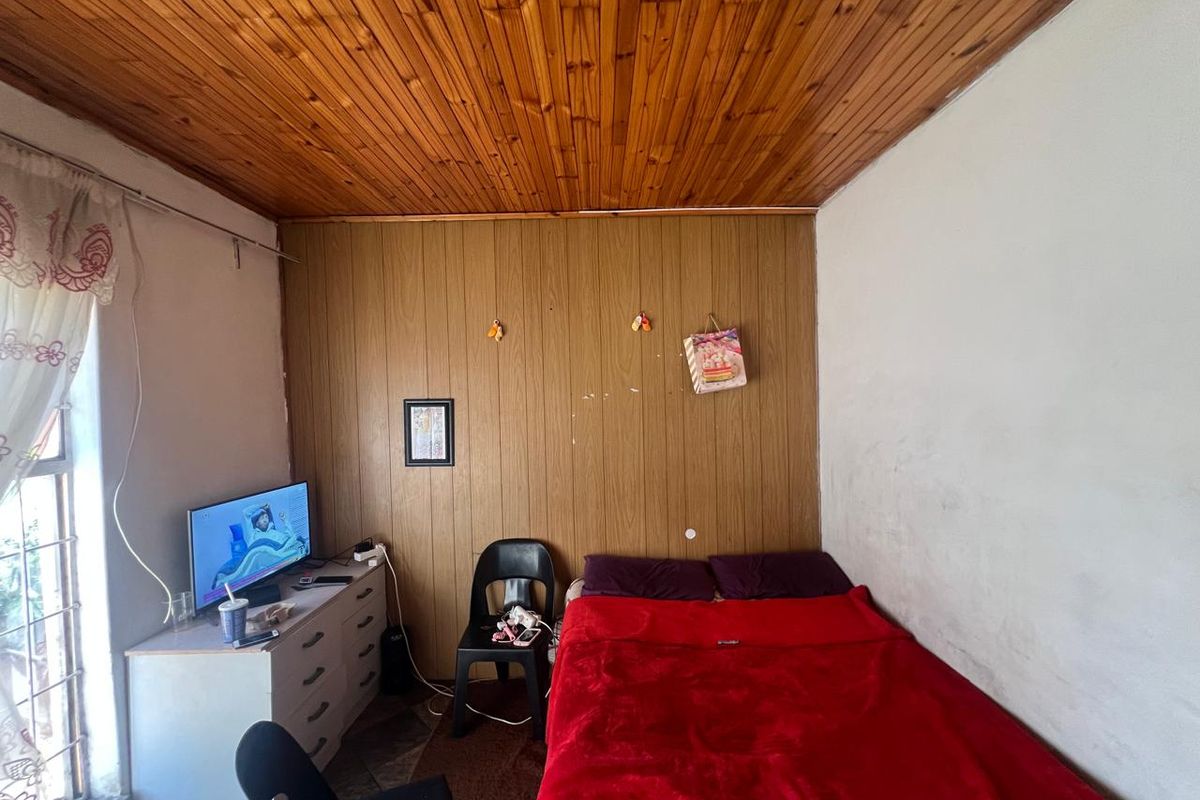 8 bedroom house neats a bit of TLC for student accomdatiomn - Photo 5