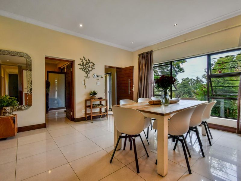 MASTERPIECE FAMILY HOME IN OLD FAERIE GLEN - Photo 6