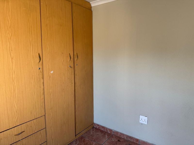 Neat 3 bedroom home - Photo 6