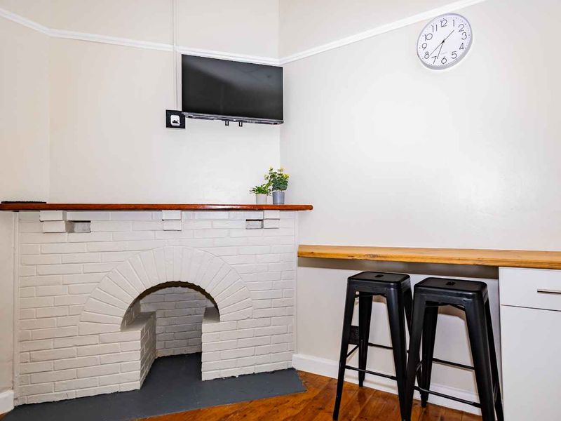 Urban Oaks Guest House - Photo 7