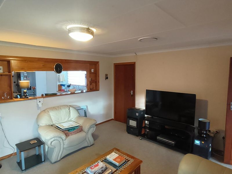 Charming 3 Bedroom House with Sea View in Dana Bay - Photo 6