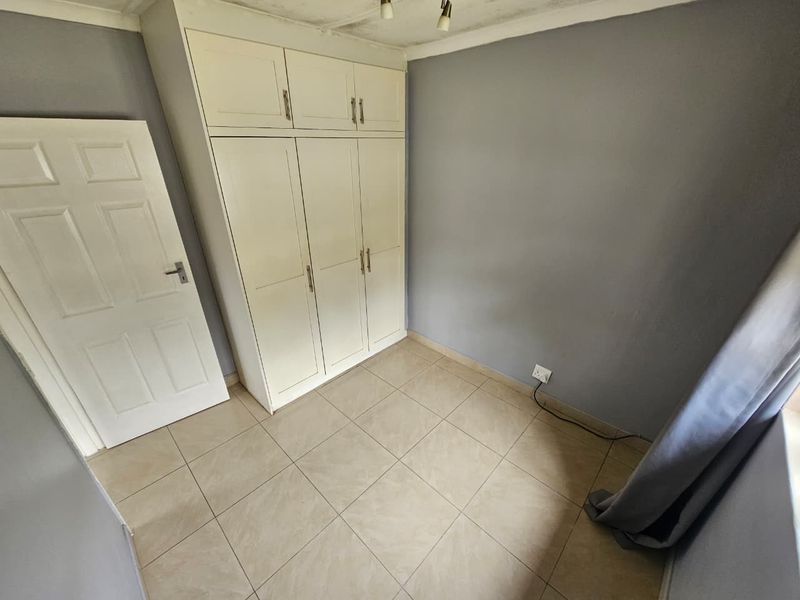 Welcome to your bright and breezy 2-bedroom flat in the heart of Meer en See! - Photo 5