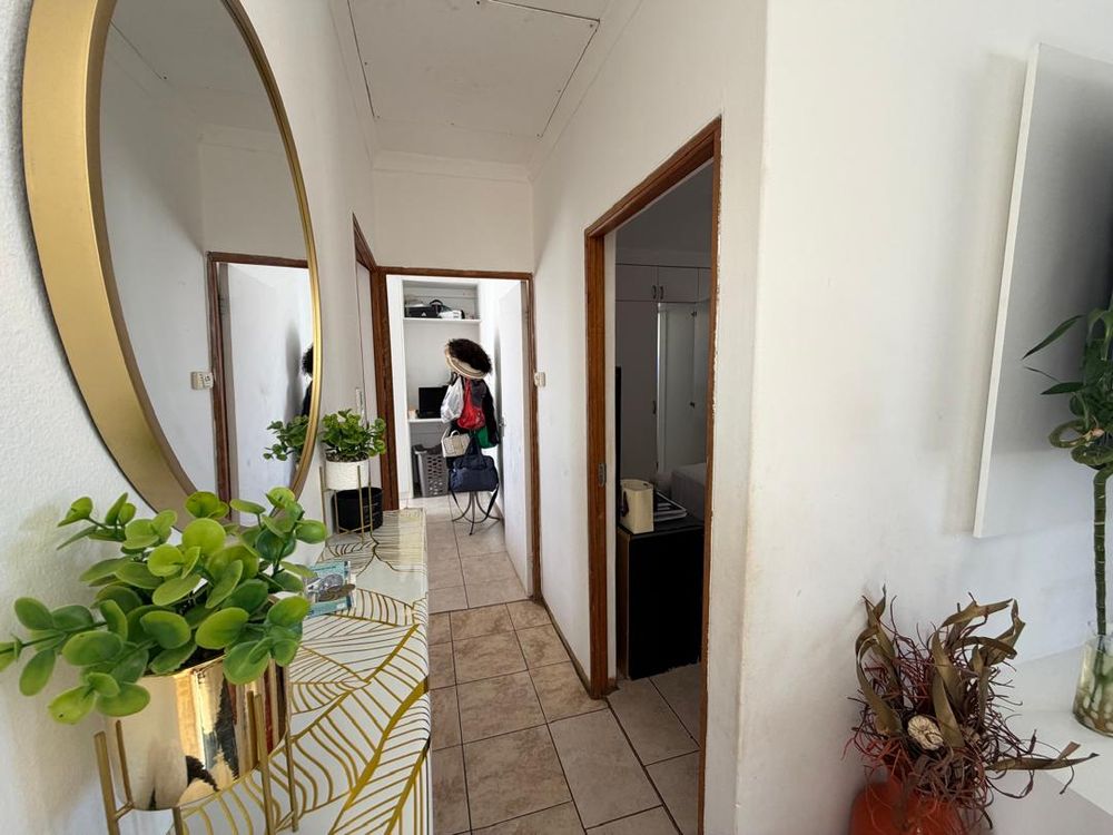 corridor to bedrooms