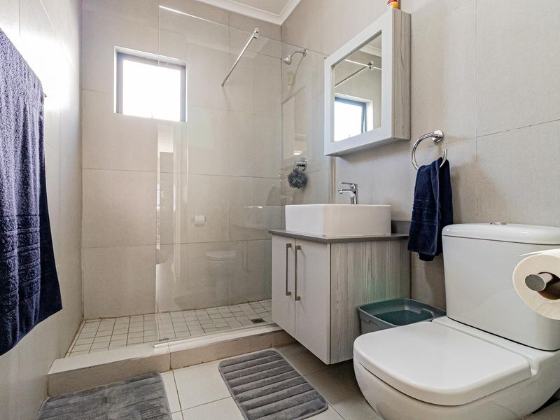 Modern 3 Bedroom Apartment for Sale in 92 on New, Carlswald | R1 800 000 - Photo 10