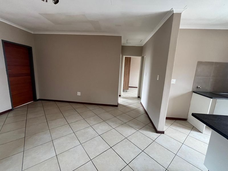 Experience the Perfect Blend of Comfort and Security in Sagewood - Photo 5