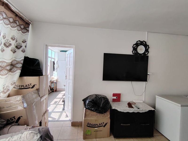 2 Bedroom Apartment for Sale in Durban Central - Photo 4