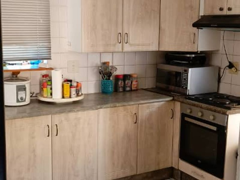 Hochland Park  Duplex Apartment - Photo 4