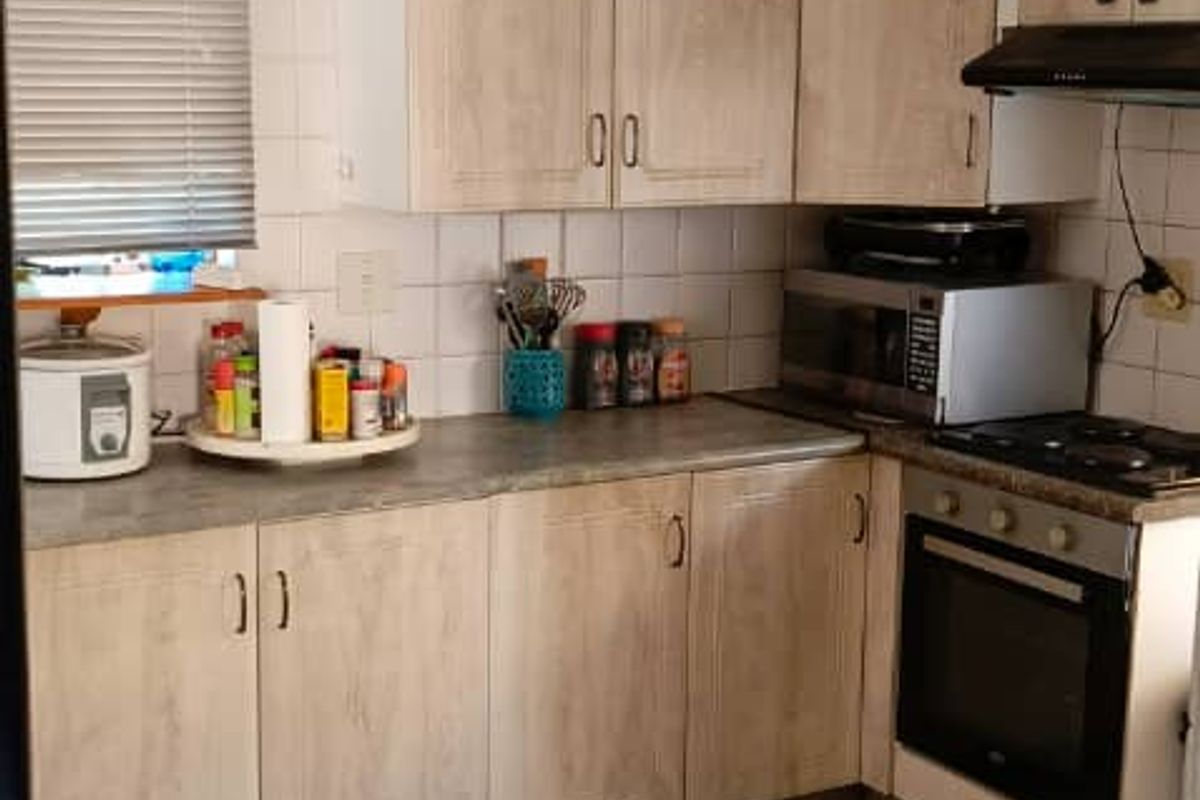 Hochland Park  Duplex Apartment - Photo 4