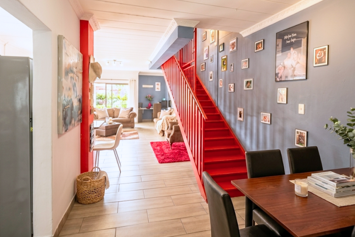 Pet-Friendly 3-Bedroom Family Apartment with Spacious Garden - Photo 3