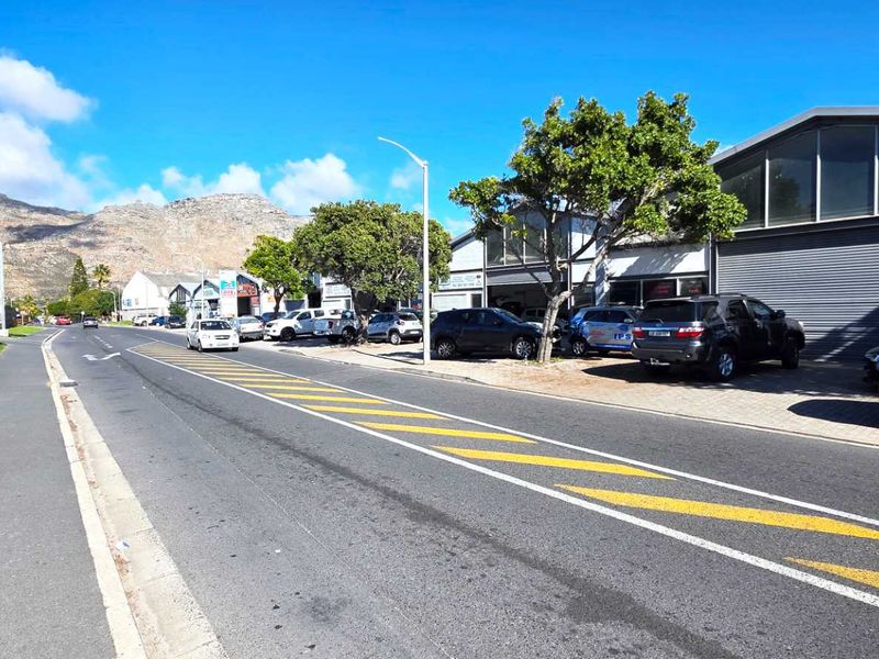 Brand New Retail Refurbishment in Tokai - Photo 7
