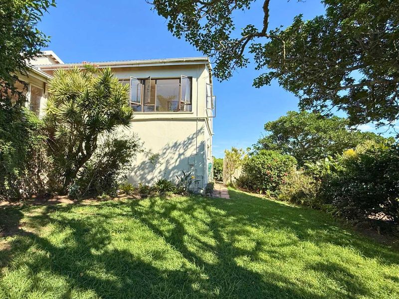 Spacious Coastal Home with Exceptional Potential in Kenton-on-Sea Asking Price: R4,600,000 - Photo 5