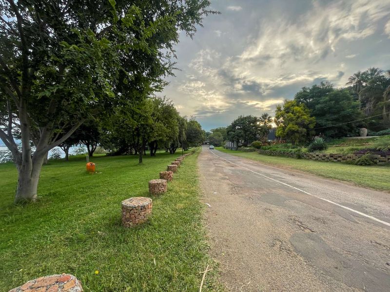 Your Perfect Spot Awaits in Kosmos Village—1,041m2 of Potential - Photo 5