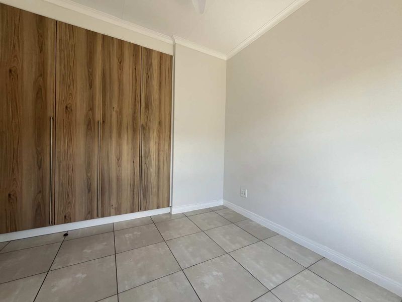 Luxury Top Floor Apartment with Sea Views – Ballito Hills - Photo 10