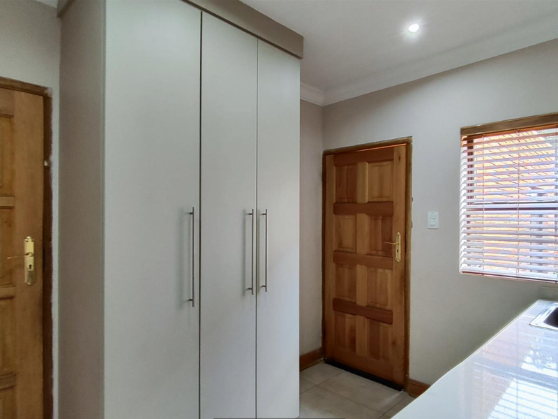 Breathtaking 5-bedroom house for Sale - Photo 9