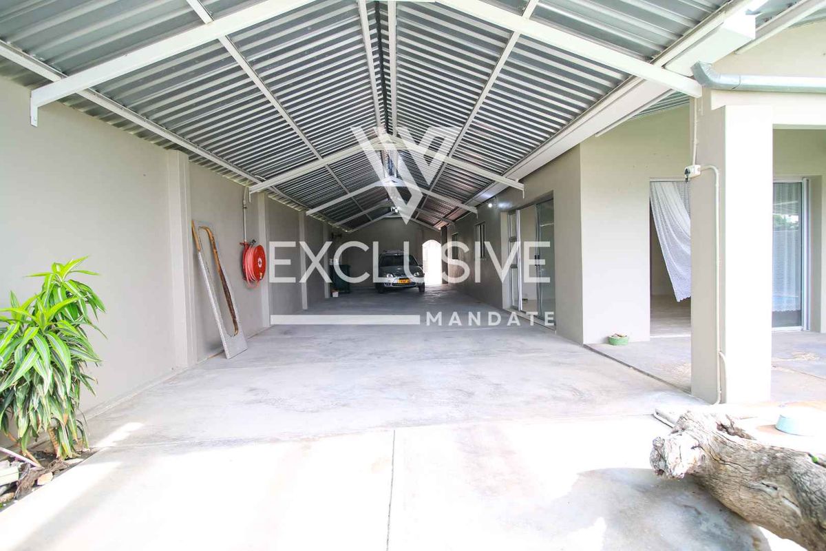 Your Private Oasis in Ondangwa – Pool, Privacy, and Prime Location! - Photo 4