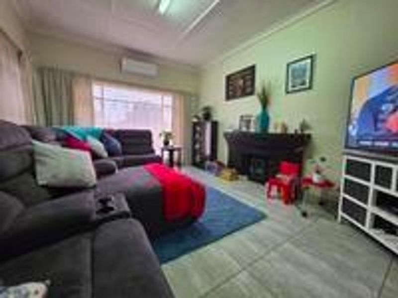 SUPERB FAMILY HOME OFFERING EASY LIVING IN NEW REDRUTH - Photo 4
