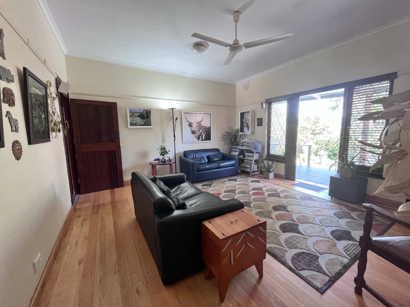 Hendra - Elegant Colonial Home Offering Space, Style & Versatile Living in Prime Durban North - Photo 8