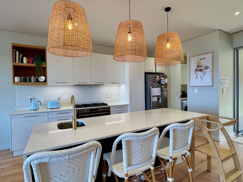Exclusive Executive Estate Living - Photo 6
