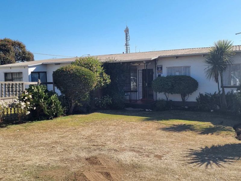 3 bedroom unit for sale - Photo 1