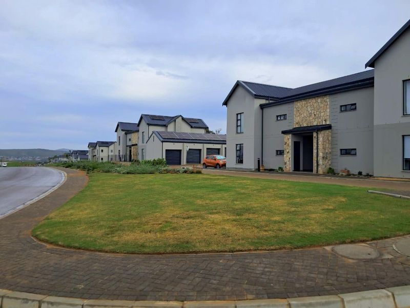 2 Bedroom Apartment in Hartland Fynbos Heuwels - 1 September 2026 - Photo 2