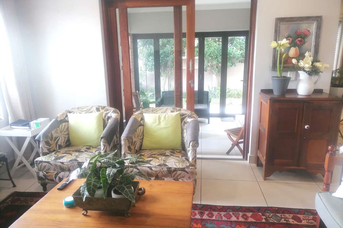 **Luxury Townhouse Living in Montana** - Photo 3