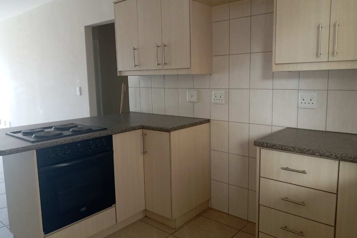 2 Bedroom flat at Mi Casa - Photo 3