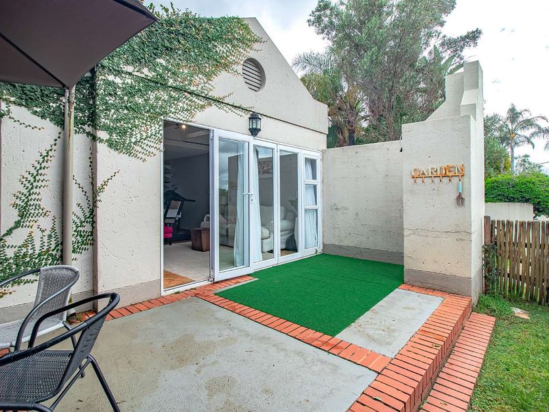 Cosy 2 bedroom unit in pet-free complex - Photo 3