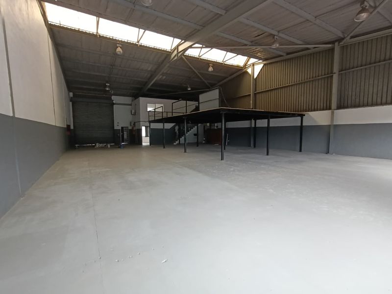 460m2 WAREHOUSE TO LET – WESTMEAD - Photo 3