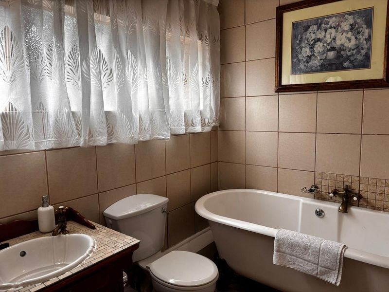 Established 22-Bedroom Guesthouse For Sale – Pretoria North - Photo 10