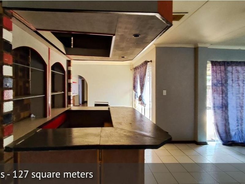 4 Stunning Bedroom House In Birch Acres - Photo 10