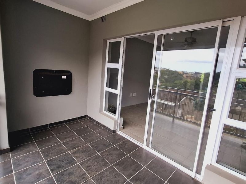 Relaxed Living in Umhlatuzana: Modern 2-Bed Home with Patio! - Photo 2
