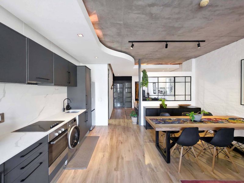 One bedroom apartment to rent in De Waterkant - Photo 8