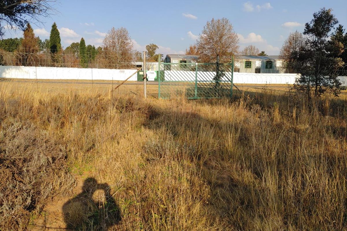 Secure 2.25ha Corner Stand Vacant Land with Water - Photo 5