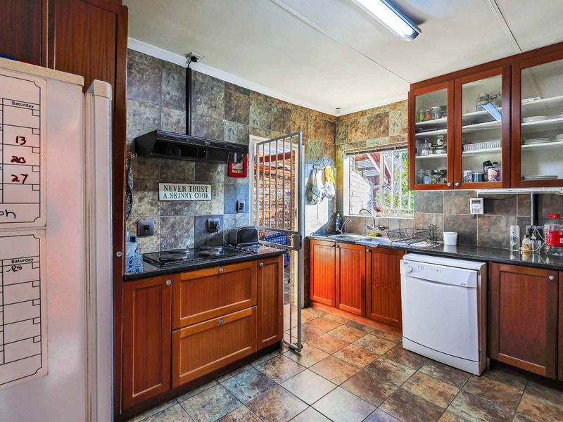 CHARMING TWO-BEDROOM DUET – COMFORTABLE LIVING IN THE HEART OF ELARDUSPARK - Photo 9