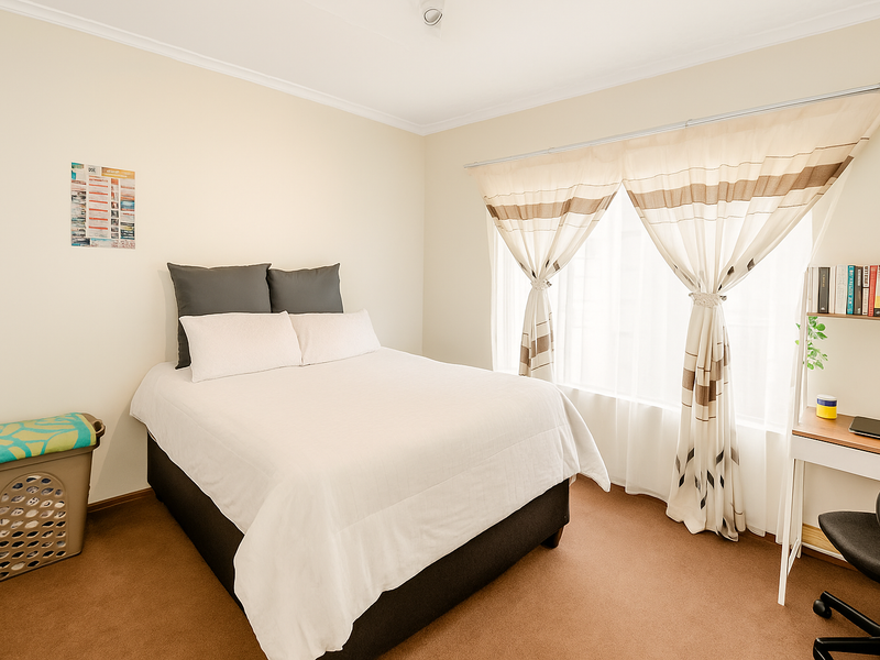 First Floor Apartment - Photo 6