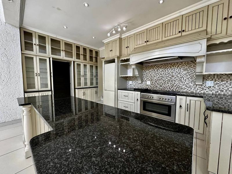 House For Sale in Suiderhof - Photo 7