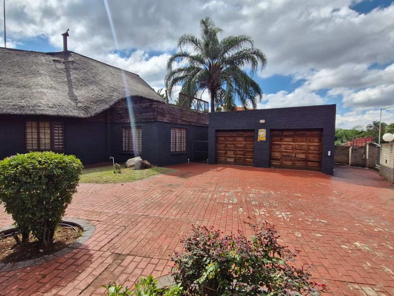 3 Bedroom House for sale in Karenpark - Photo 6