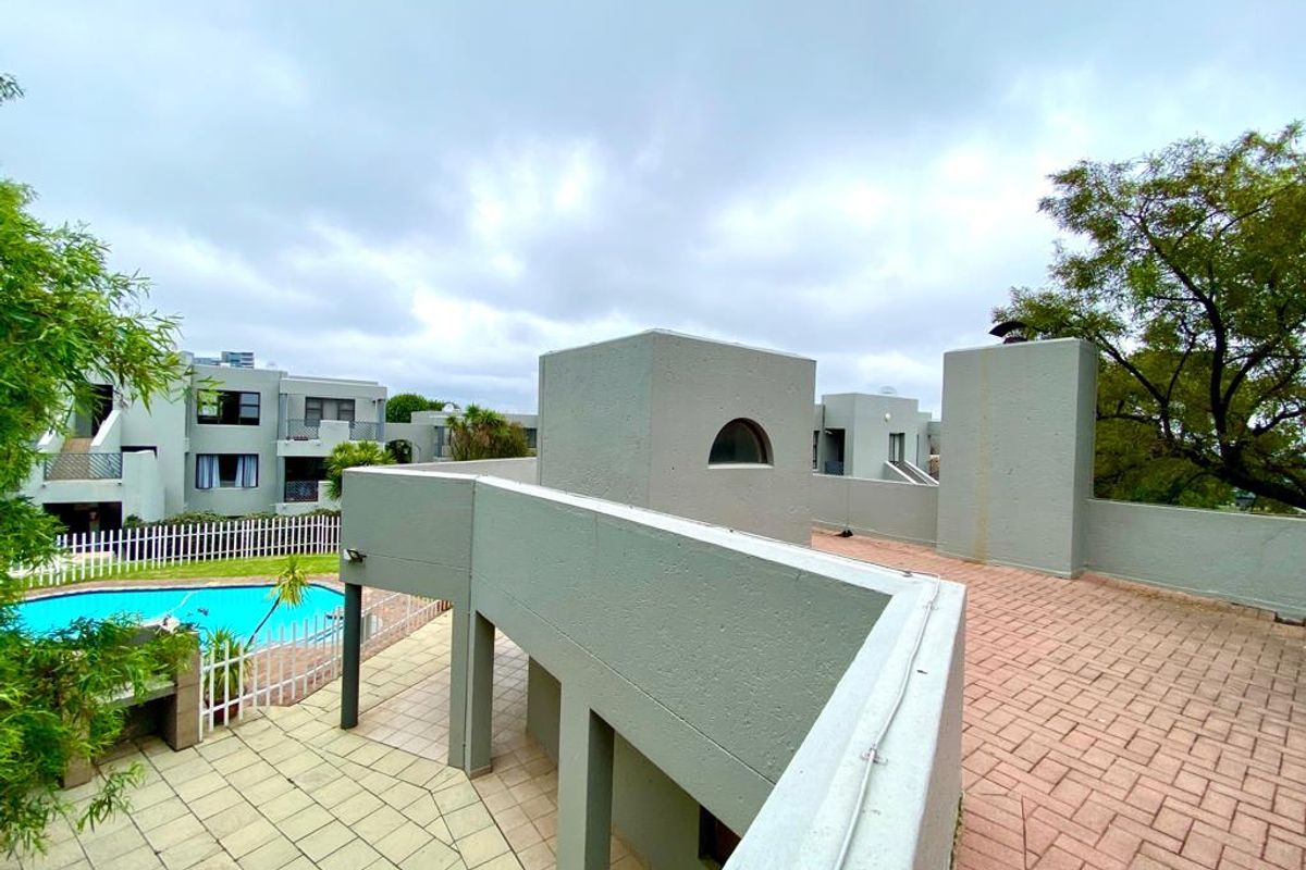 MODERN ONE BED APARTMENT IN MORNINGSIDE - Photo 2