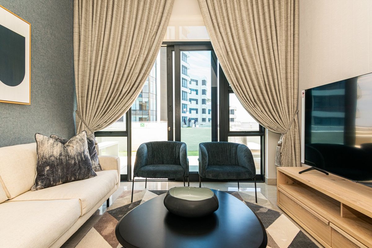 Ready to Settle in Comfort and Luxury ? - Photo 3