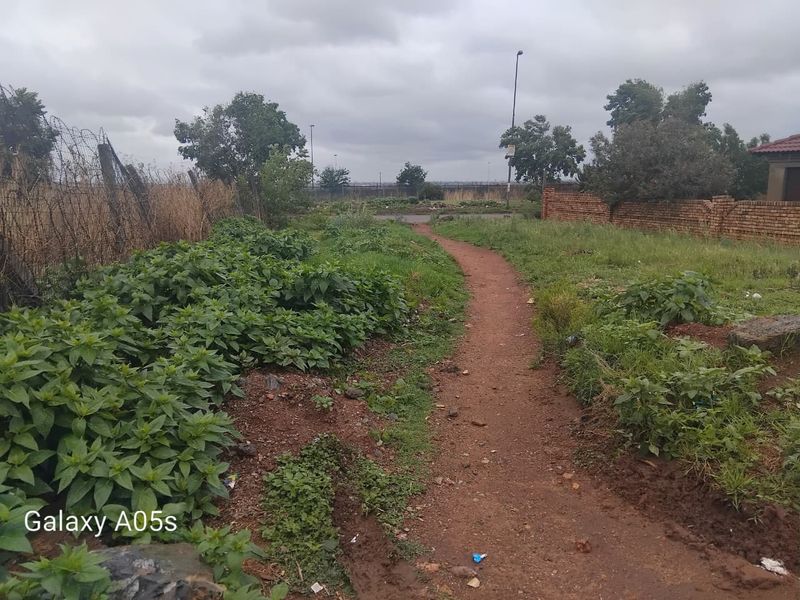 Vacant land available for sale. - Photo 3