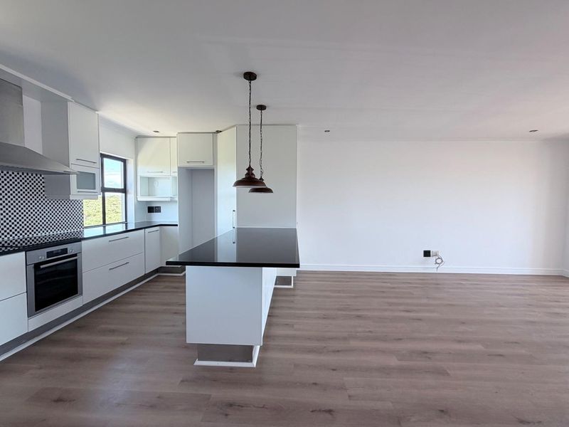 Modern Three-Bedroom Triplex in Island View, La Paloma – With Table Mountain Views - Photo 10