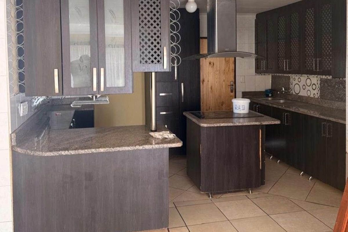 3 bedrooms house to rent in The Orchards - Photo 2
