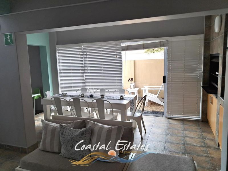 Charming Waterfront Townhouse Perfect for Airbnb Investment - Photo 10