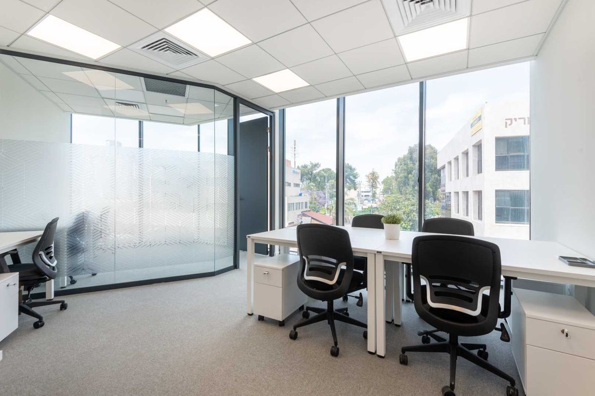 Fully serviced private office space for you and your team in Spaces Atrium on 5th Sandton - Photo 2