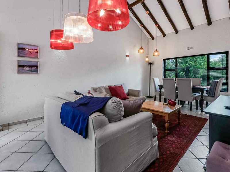 3 BEDROOM LOFT APARTNENT FOR SALE IN MORNINGSIDE!! - Photo 2