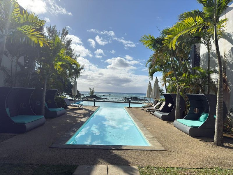 EXCLUSIVE BEACHFRONT PENTHOUSE - Photo 10