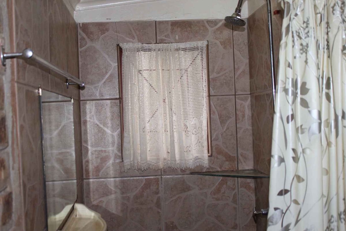 1 BEDROOM GARDEN COTTAGE - Photo 4