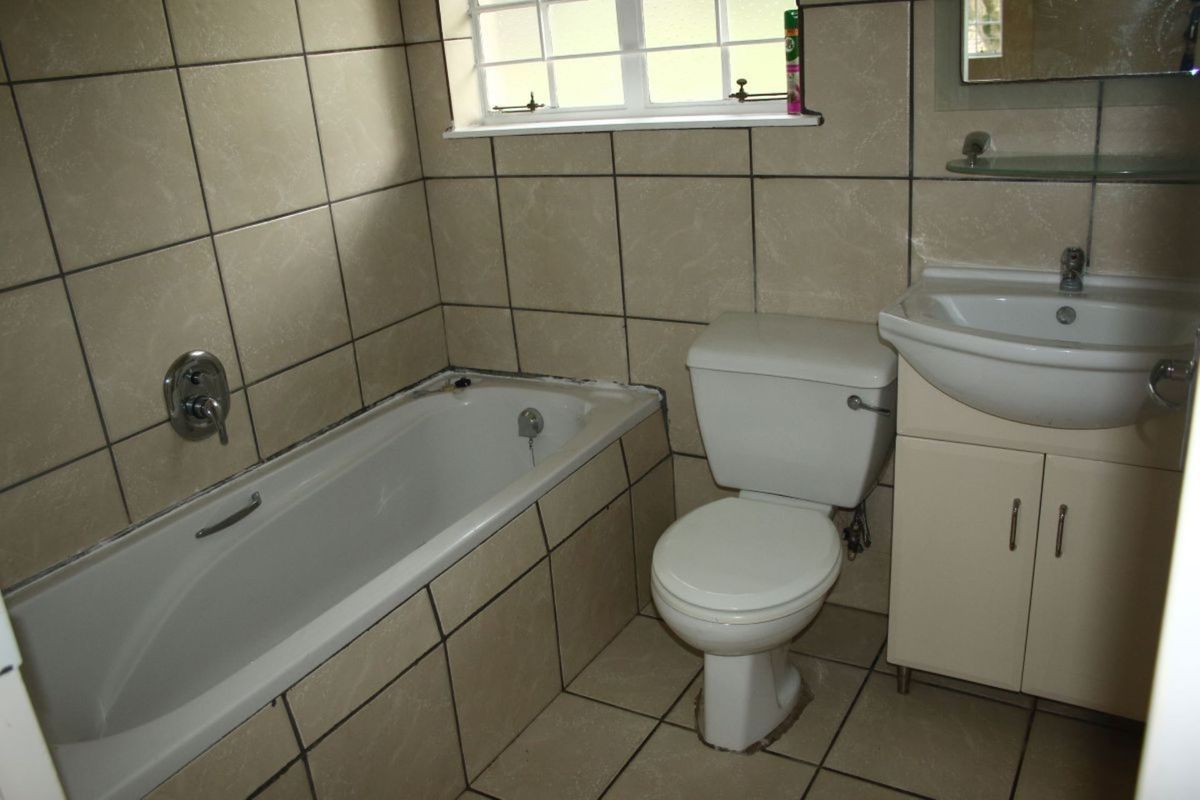 2 bedroom apartment to rent in White River - Photo 4