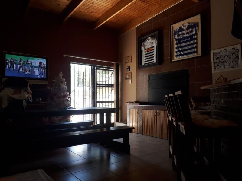 FOR SALE- 3 BEDROOM HOUSE IN HENTIESBAY, NAMIBIA - Photo 10