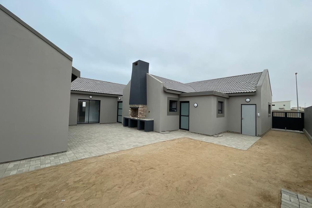 Beautiful House For Sale - Swakopmund - Photo 2